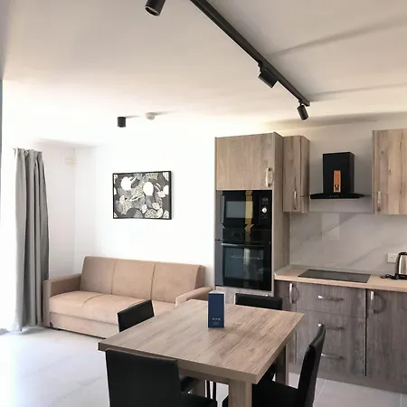 Stillel Skylounge St. Paul's Bay