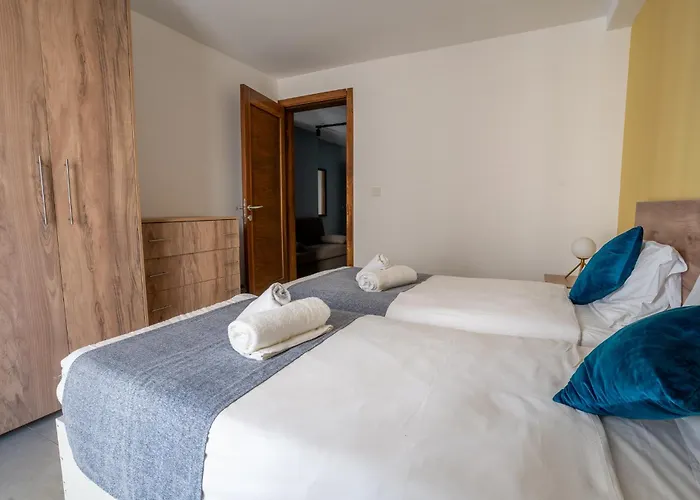 Guest house Stillel Skylounge St. Paul's Bay