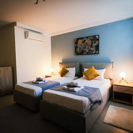 Konukevi Stillel Skylounge 3*