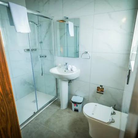 Stillel Skylounge 招待所 3*