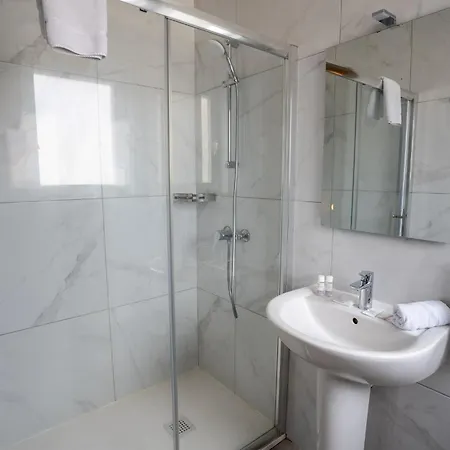 Stillel Retreat Отель 3*