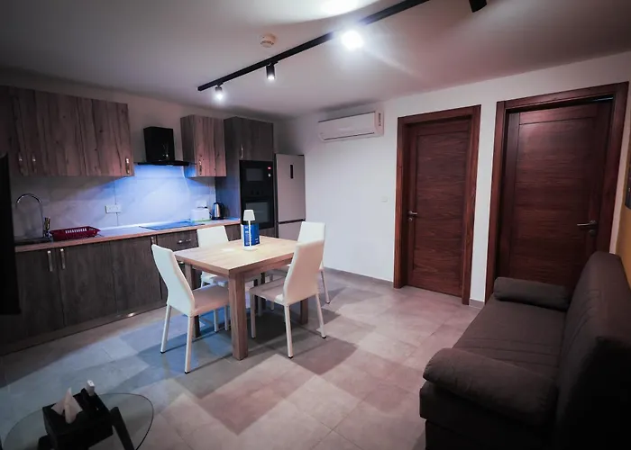 Stillel Skylounge 3* 圣保罗湾城