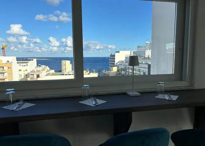 Stillel Skylounge 圣保罗湾城