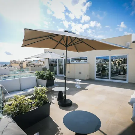 Stillel Skylounge San Pawl il-Baħar
