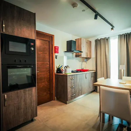 Stillel Skylounge Vendégház 3*